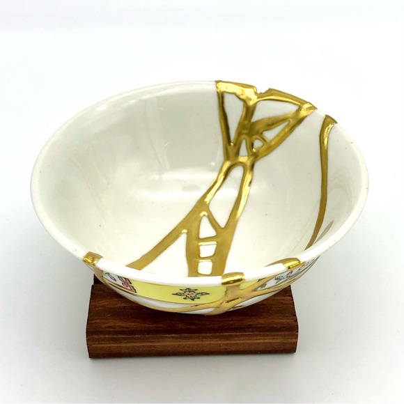 Kintsugi Bowl Chinese Jingdezen Floral Gold Crack Japanese Personal Growth Gift - Picture 14 of 17